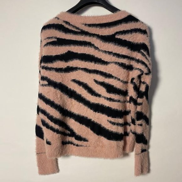 NWT $70 EXPRESS Women XS Zebra Print Hi Lo Lace Up Sweater Top Fuzzy Oversized - Picture 3 of 5